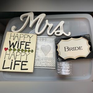Bridal Decor Set with Signs and Plaque